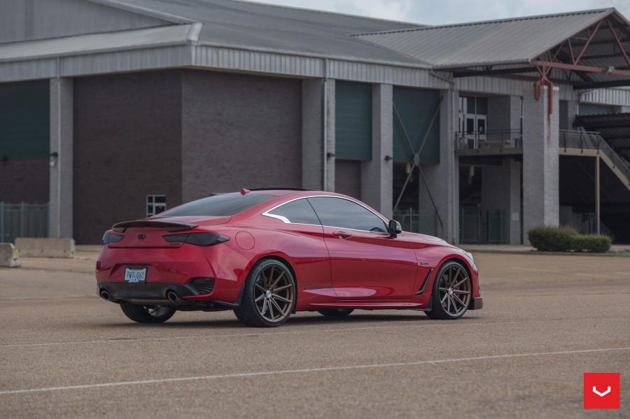  Infiniti Q60 2.0t on Vossen Wheels (VFS10) 2017 года  (фото 20 из 42)